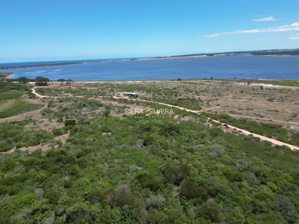 Terreno ID.40 - Lote de 15569 m² en El Caracol 
