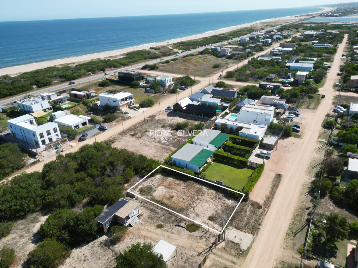 Terreno ID.4 - Terreno en La Juanita | A 2 cuadras del mar 