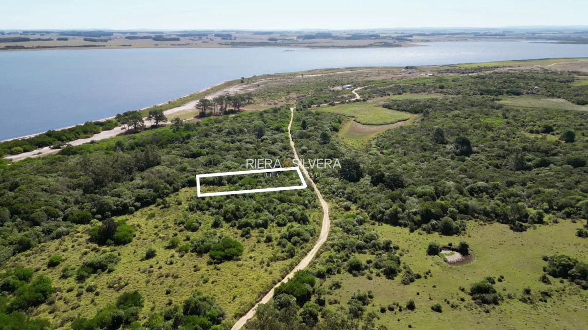 Terreno ID.26 - Terreno en El Caracol | Sobre calle principal 