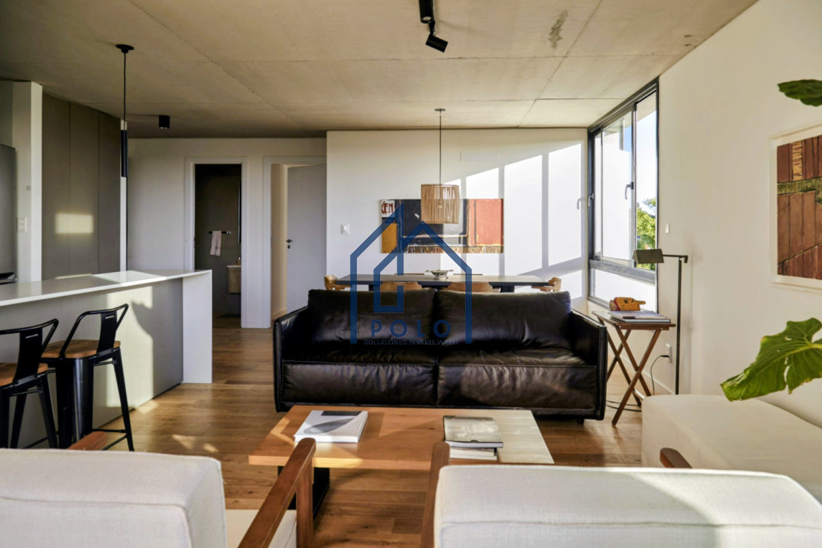 Apartamento ID.190 - Venta Residencial en Carrasco 3 dormitorios 