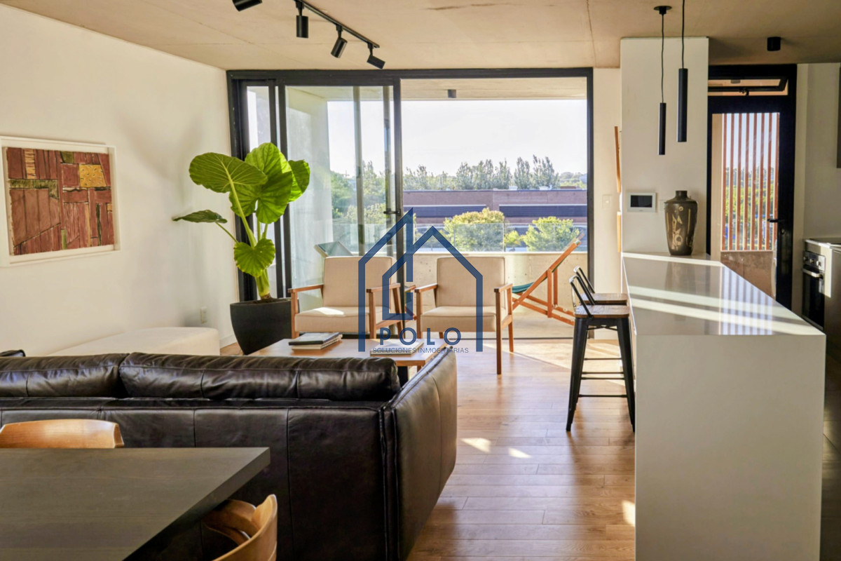 Apartamento ID.190 - Venta Residencial en Carrasco 3 dormitorios 