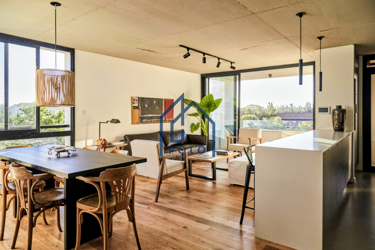 Apartamento ID.190 - Venta Residencial en Carrasco 3 dormitorios 
