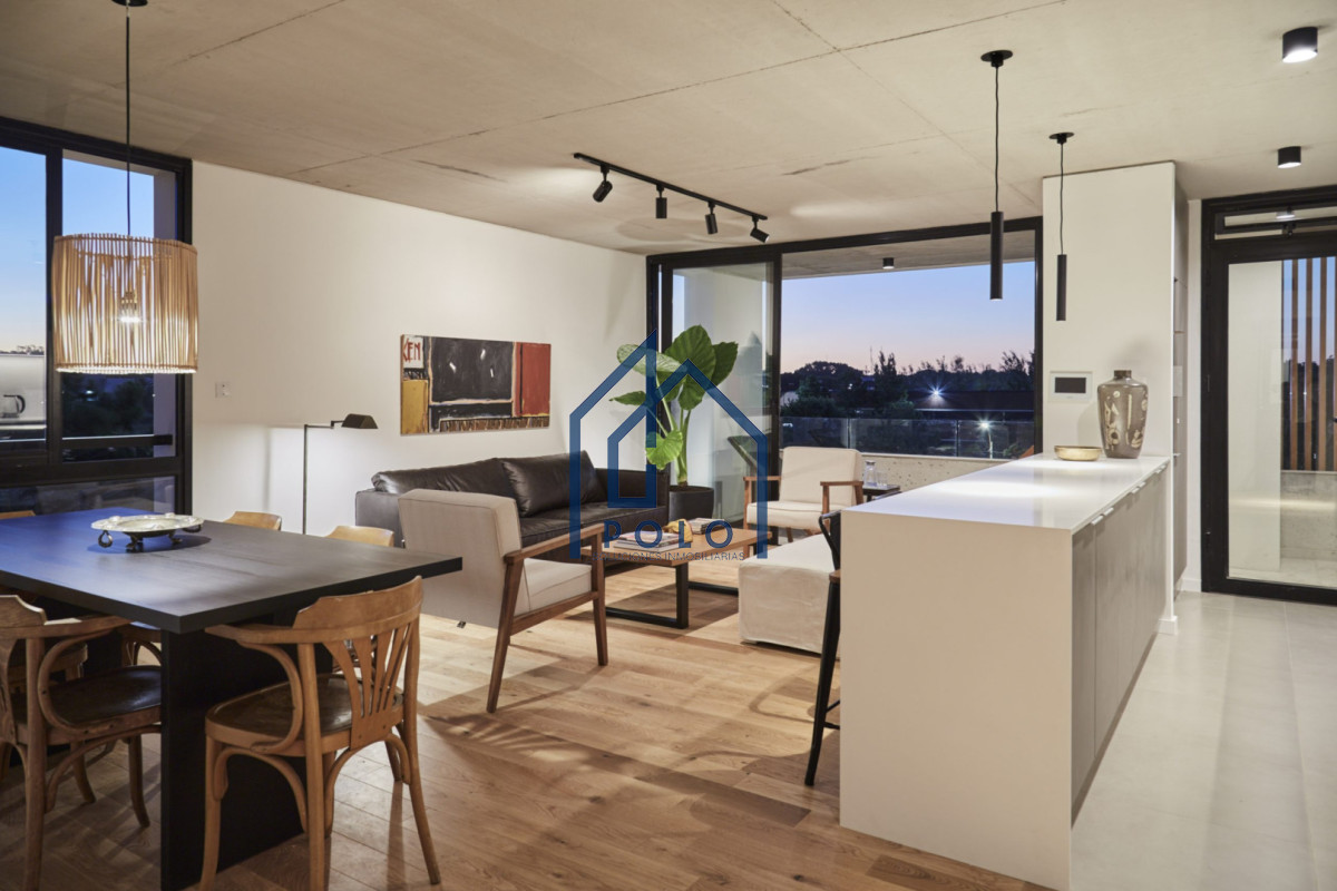 Apartamento ID.190 - Venta Residencial en Carrasco 3 dormitorios 