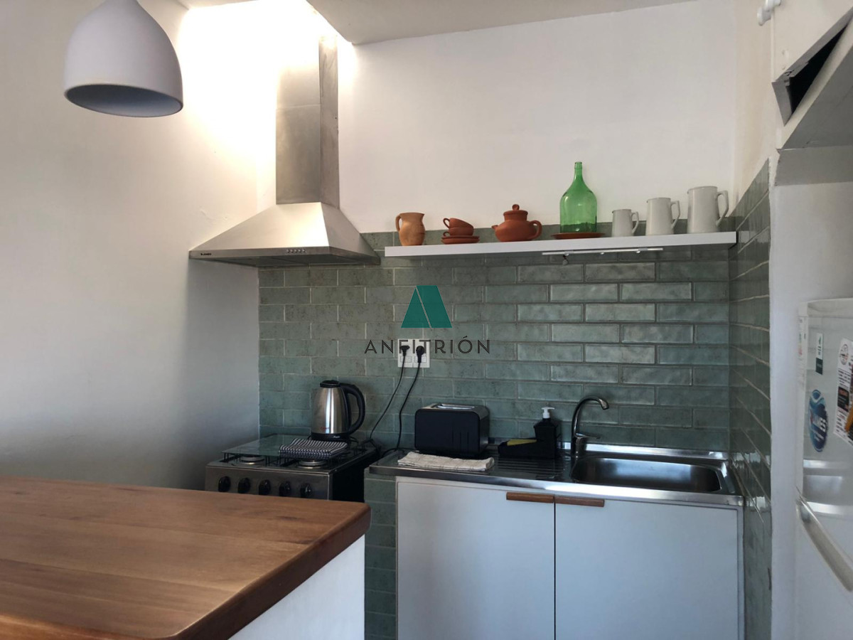 Casa ID.181 - Apartamento estilo casita en alquiler anual.