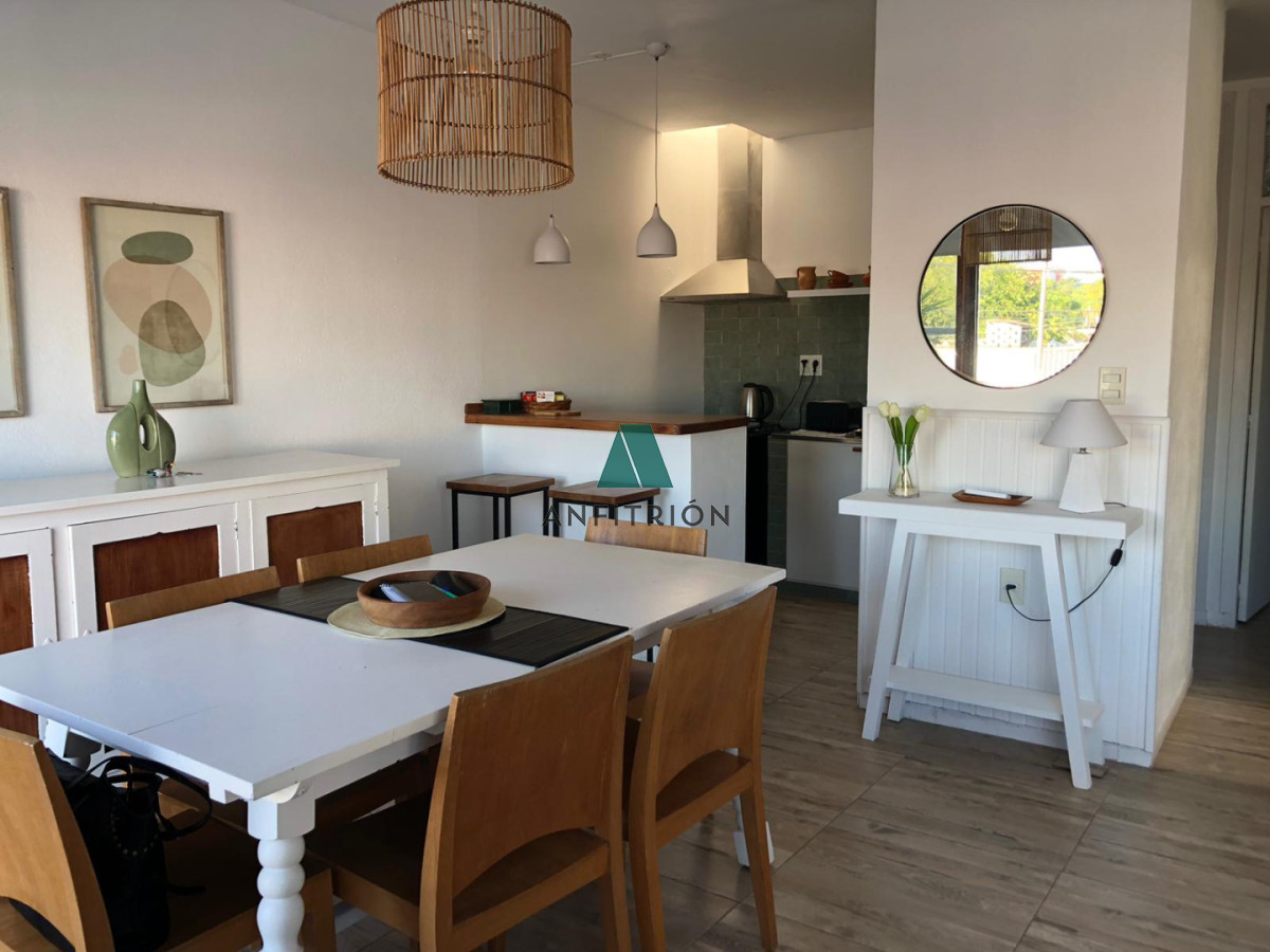 Casa ID.181 - Apartamento estilo casita en alquiler anual.