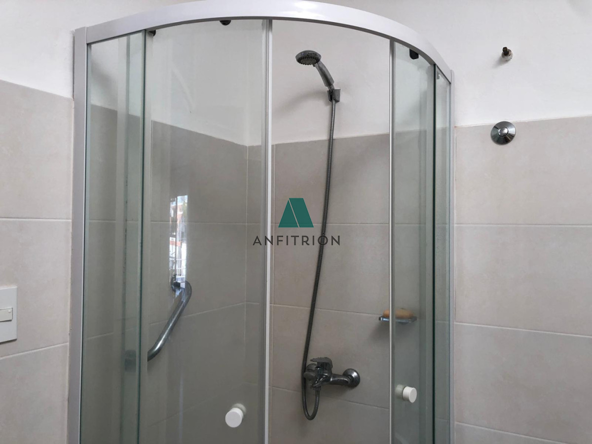 Casa ID.181 - Apartamento estilo casita en alquiler anual.