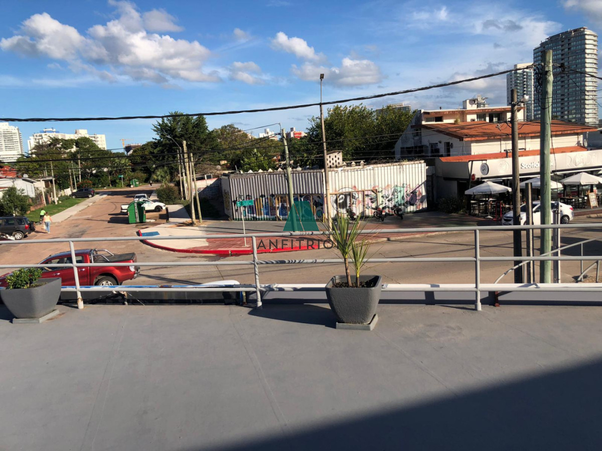 Casa ID.181 - Apartamento estilo casita en alquiler anual.