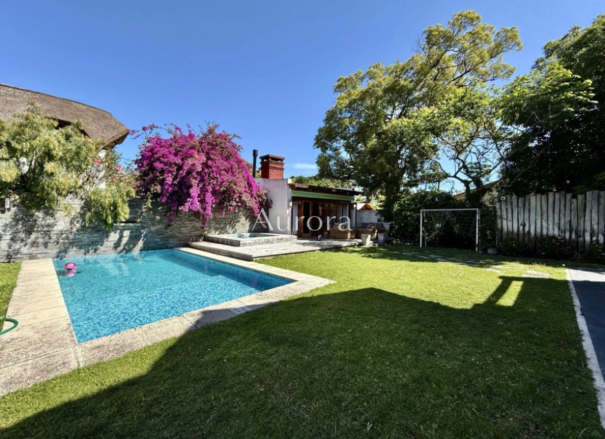 Casa ID.302 - Casa en venta a pasos del mar