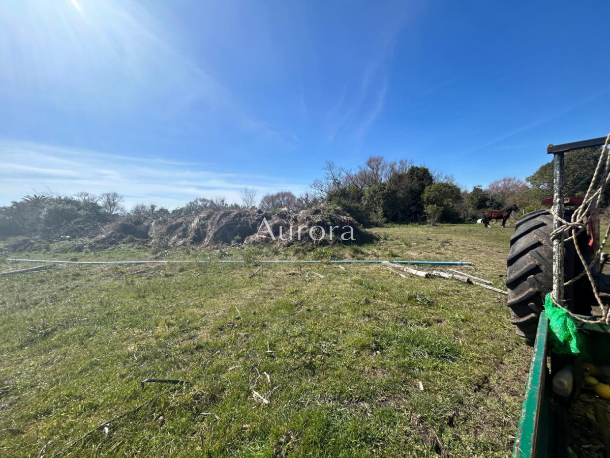 Chacra ID.82 - Chacra con casa moderna en venta.