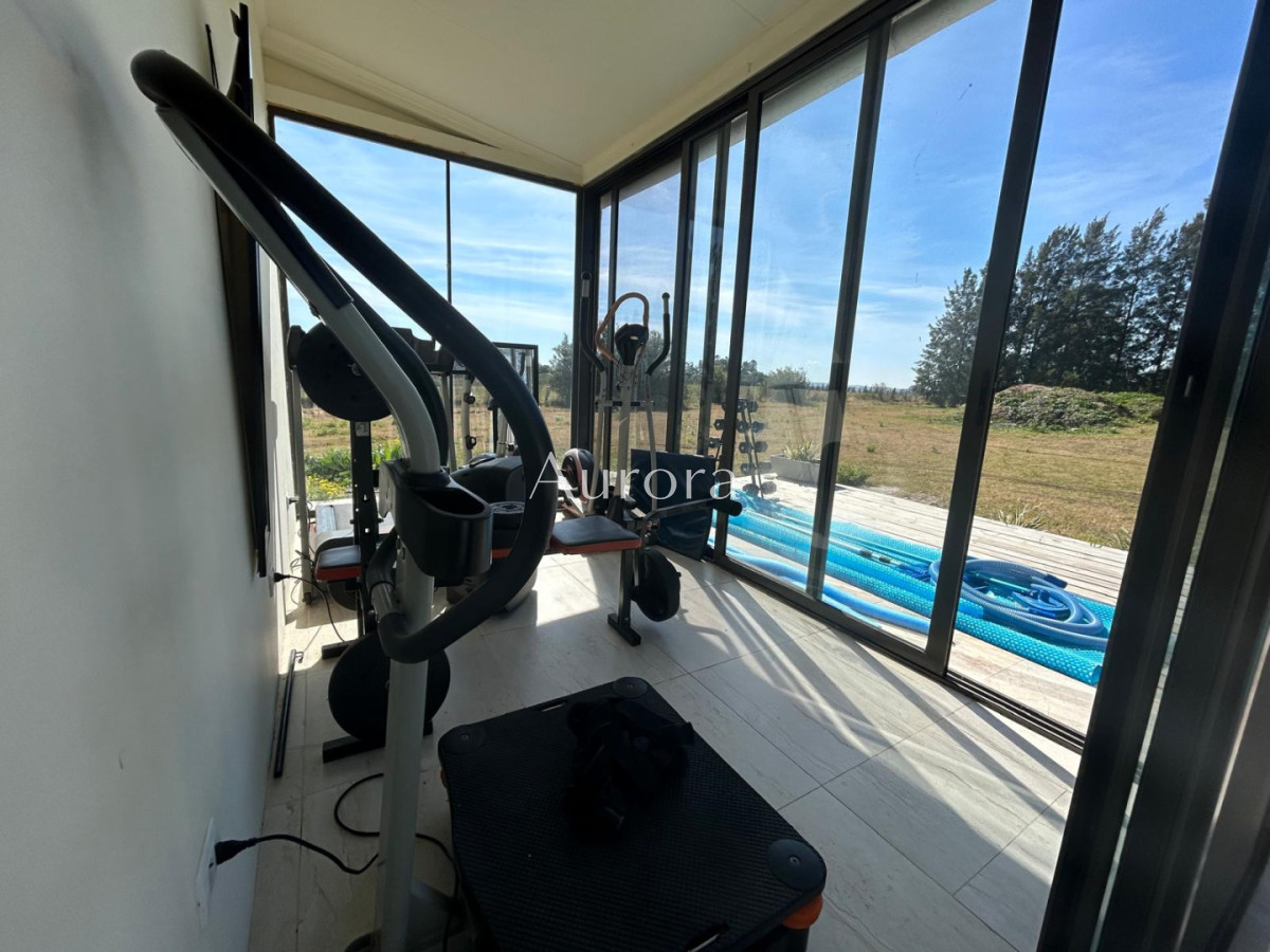 Chacra ID.82 - Chacra con casa moderna en venta.