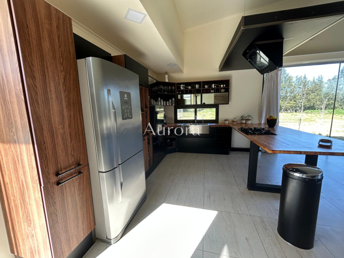 Chacra ID.82 - Chacra con casa moderna en venta.