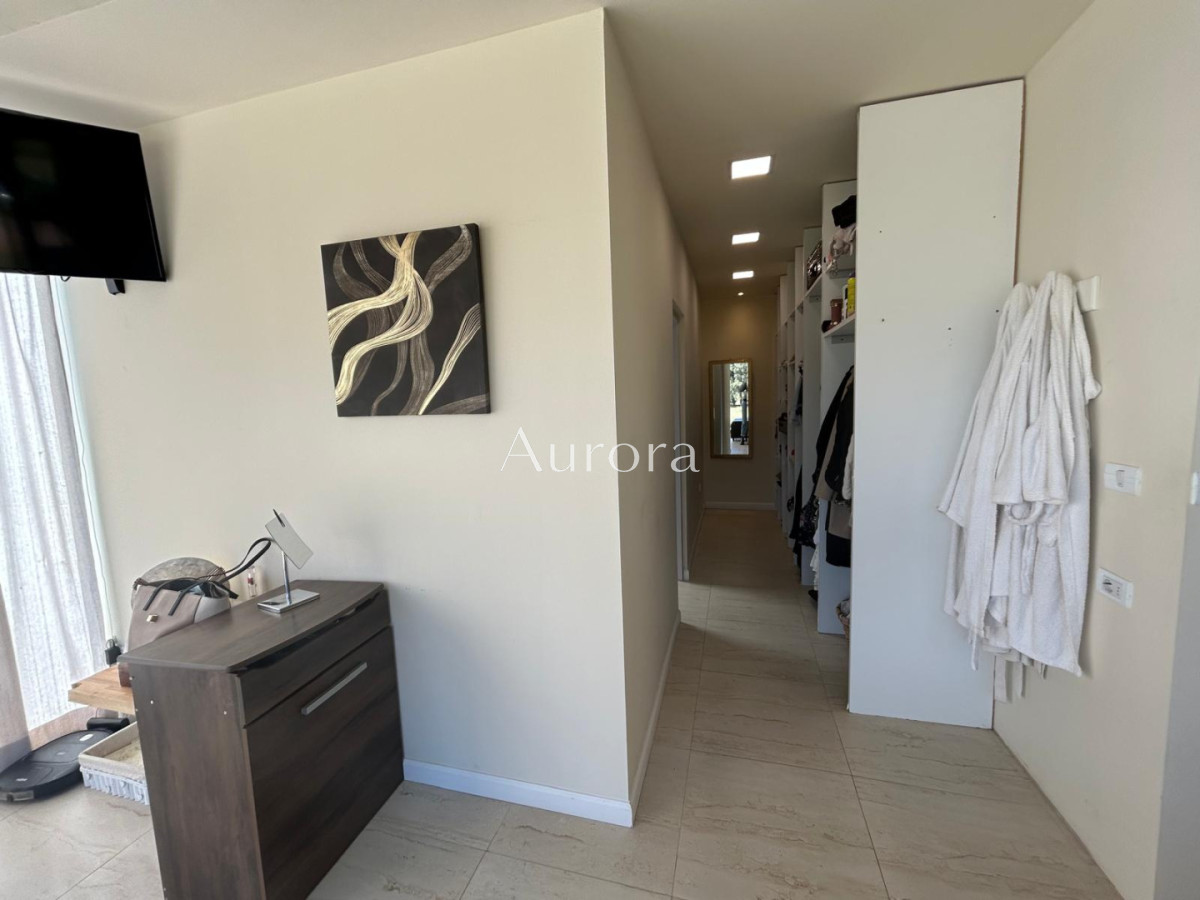 Chacra ID.82 - Chacra con casa moderna en venta.