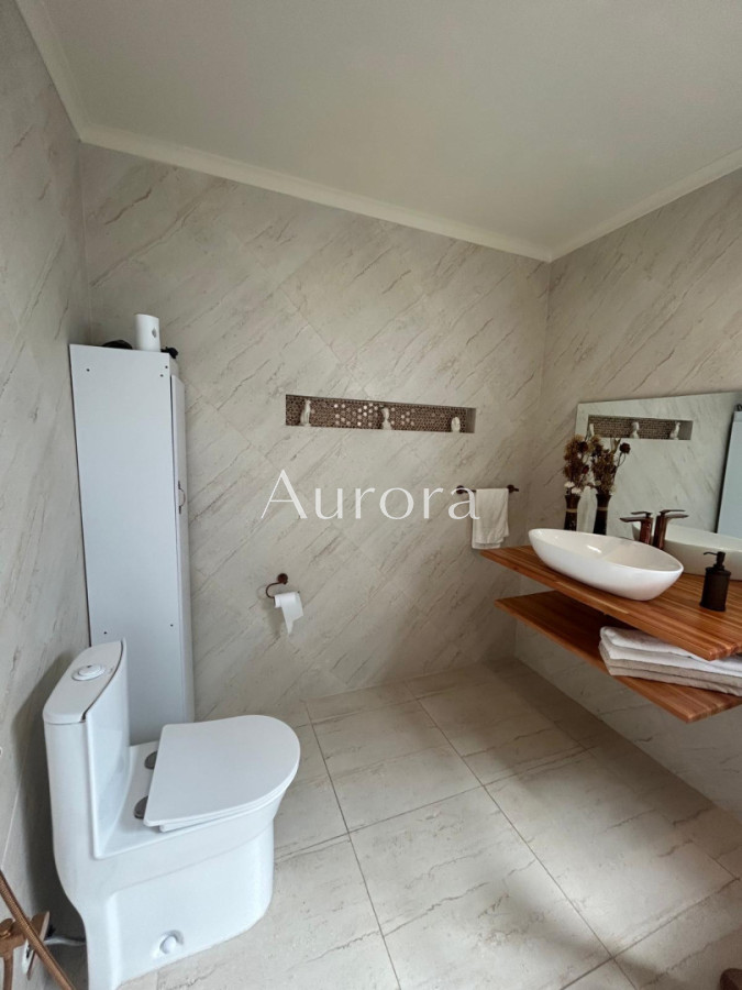 Chacra ID.82 - Chacra con casa moderna en venta.