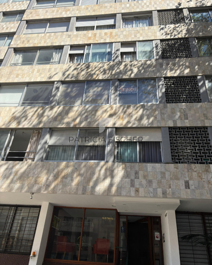 Apartamento ID.198 - A pasos del mar Venta Ap.Pocitos 2 Dormitorios 2 baños Muy Luminoso Terraza integrada