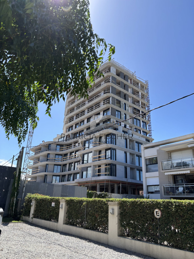 Apartamento ID.179 - Ubicación que hace la diferencia - Venta Carrasco Este 1D garage piso 6 Amenities Vista rambla Ley ANV 