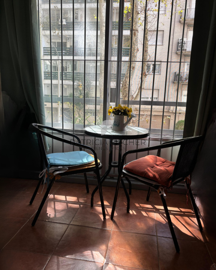 Apartamento ID.198 - A pasos del mar Venta Ap.Pocitos 2 Dormitorios 2 baños Muy Luminoso Terraza integrada