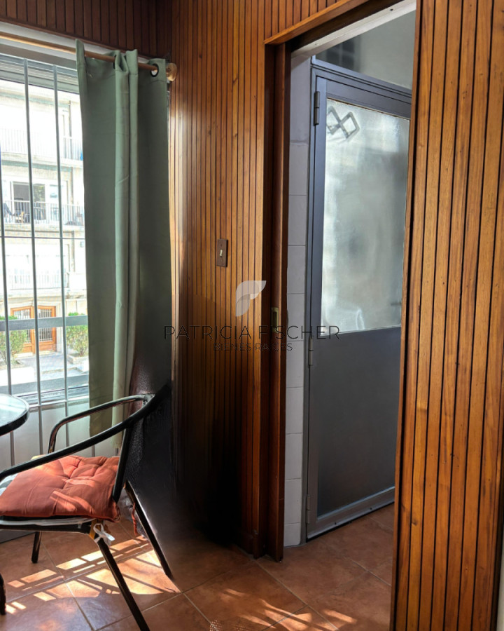 Apartamento ID.198 - A pasos del mar Venta Ap.Pocitos 2 Dormitorios 2 baños Muy Luminoso Terraza integrada