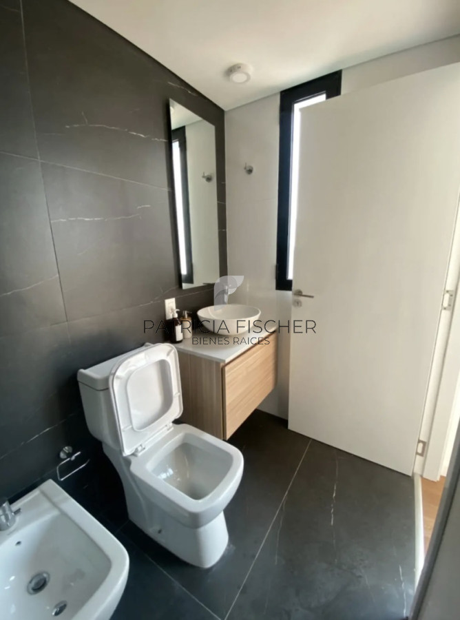 Apartamento ID.202 - Vivi Punta Carretas - Venta Ap.143m2 2 Suites Terraza parrillero 2 garages piso 10 vista al mar Amenities 