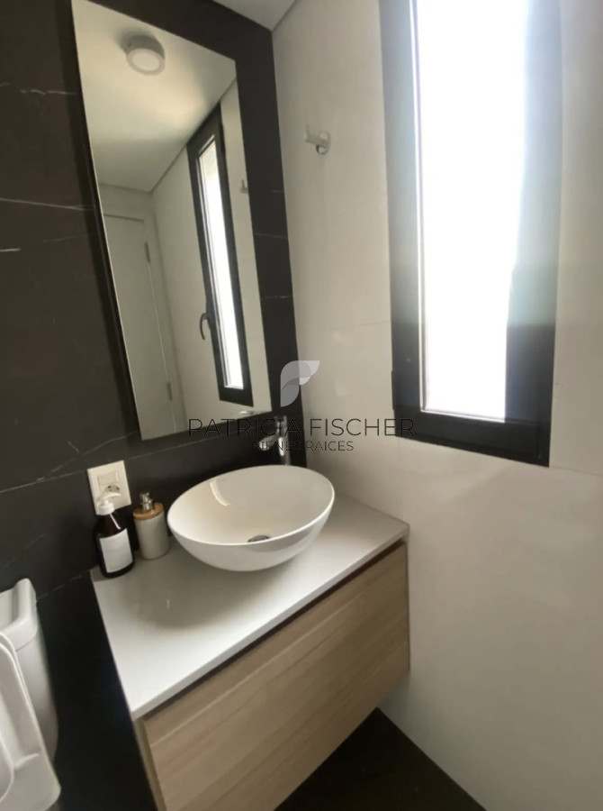 Apartamento ID.202 - Vivi Punta Carretas - Venta Ap.143m2 2 Suites Terraza parrillero 2 garages piso 10 vista al mar Amenities 