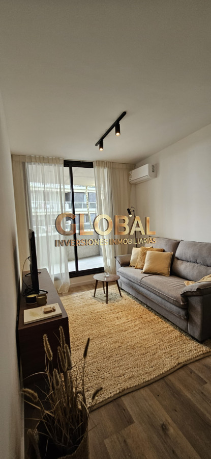 Apartamento ID.1775 - VENTA de APARTAMENTO de 1 DORMITORIO en Montevideo, Barrio Centro - A solo 6 cuadras del mar