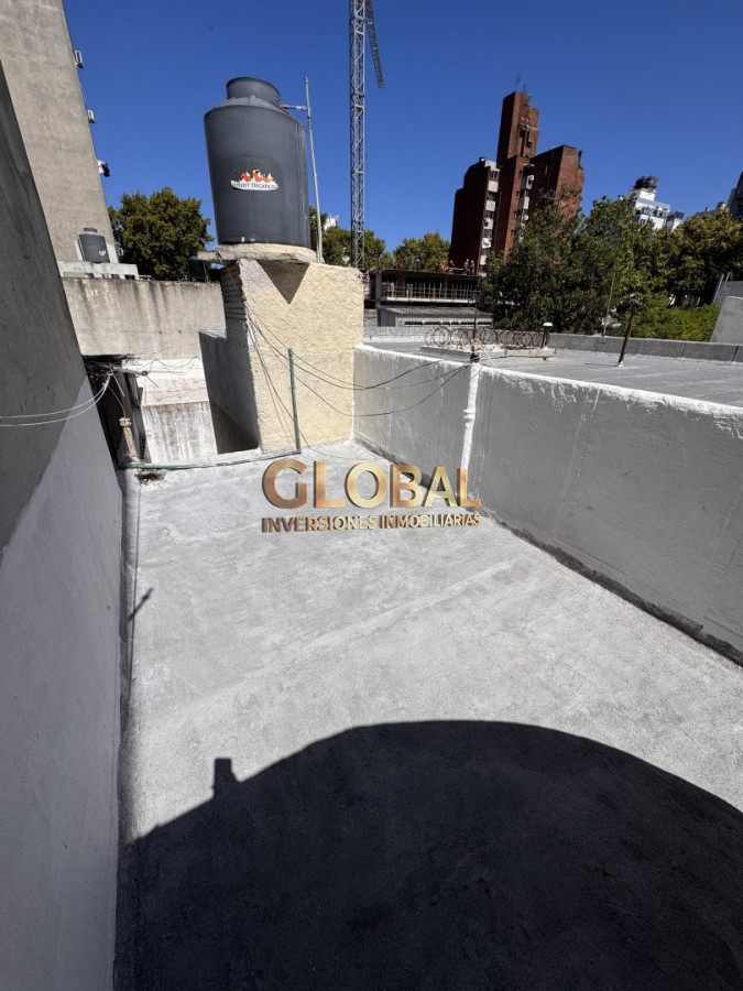 Apartamento ID.4299 - Apto 1 Dorm tipo duplex sobre Avda. Rivera !