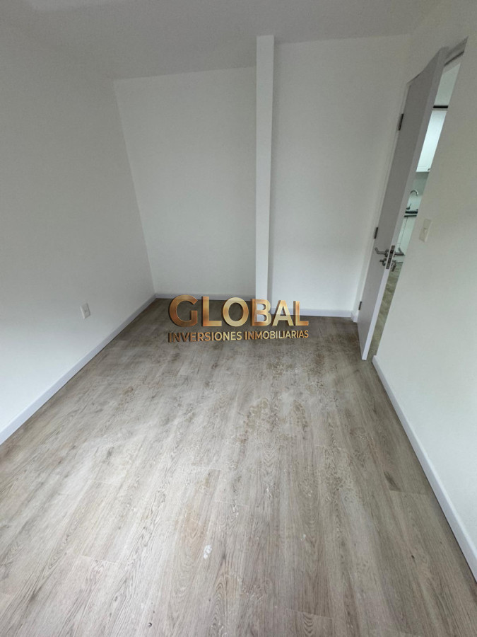 Apartamento ID.4483 - Hermoso Apto 1 Dorm con parrillero patio privado