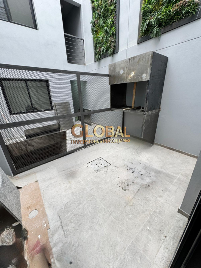 Apartamento ID.4483 - Hermoso Apto 1 Dorm con parrillero patio privado