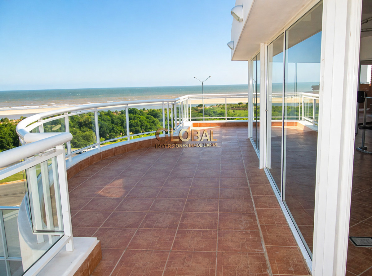 Apartamento ID.3523 - Frente al mar - Venta Barra de Carrasco 3D suite,toilette,lavadero,terraza,gge Amenities 