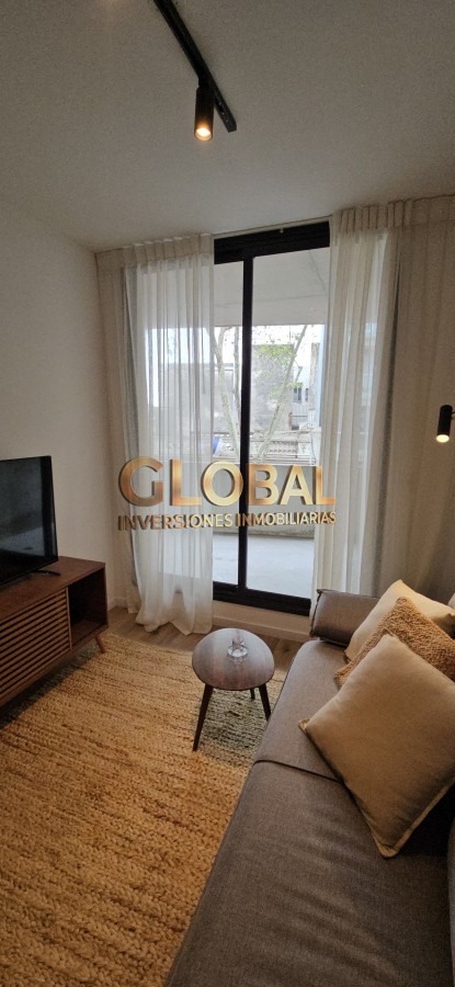 Apartamento ID.1775 - VENTA de APARTAMENTO de 1 DORMITORIO en Montevideo, Barrio Centro - A solo 6 cuadras del mar
