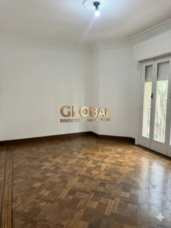 Casa ID.4057 - VENTA DE CASA EN EL CENTRO DE MONTEVIDEO ALTA RENTABILIDAD “Inversión con renta activa + potencial de duplicarla en el Centro de Montevideo” 