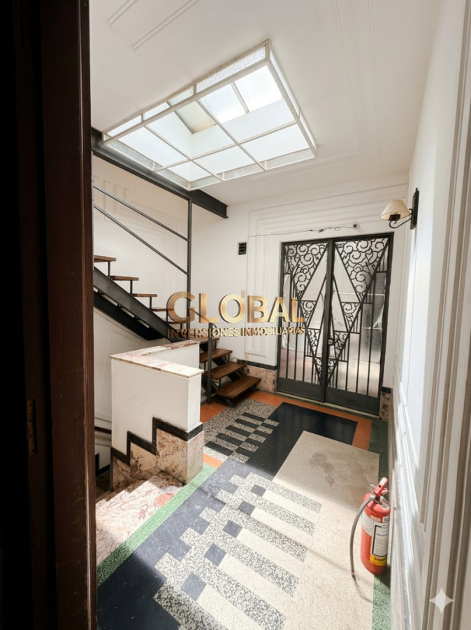 Casa ID.4349 - CASA  EDIFICIO EN VENTA | CENTRO MONTEVIDEO (ALTA RENTABILIDAD)