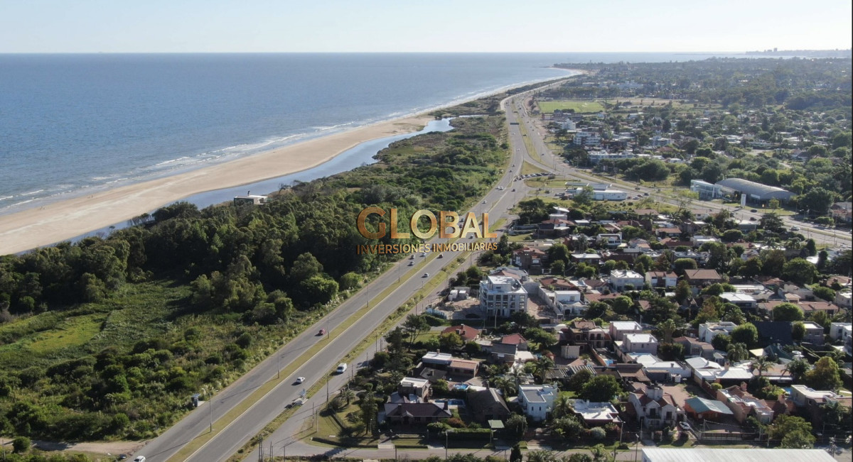 Casa ID.4508 - Estrená una Nueva Forma de Vivir - Venta Casa Barra de Carrasco 4D Suite Toilette complejo cerrado Amenities Bajo Ley ANV 