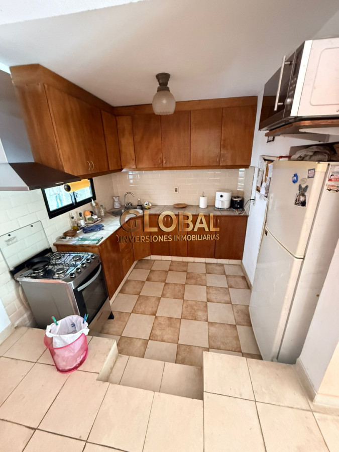 Casa ID.4349 - CASA  EDIFICIO EN VENTA | CENTRO MONTEVIDEO (ALTA RENTABILIDAD)
