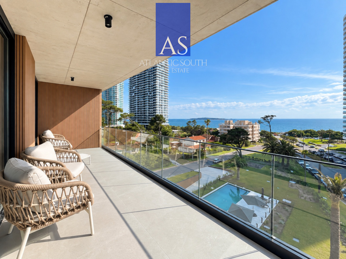 Apartamento ID.4667 - Planta de categoría con Vista al Mar Playa Mansa Punta del Este 