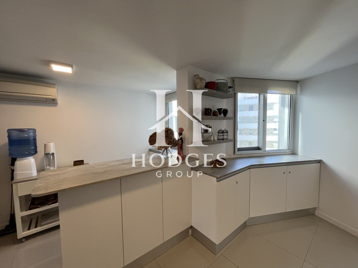 Apartamento ID.50 - Hermoso Apartamento en Venta frente al mar Primera Linea de Mansa!