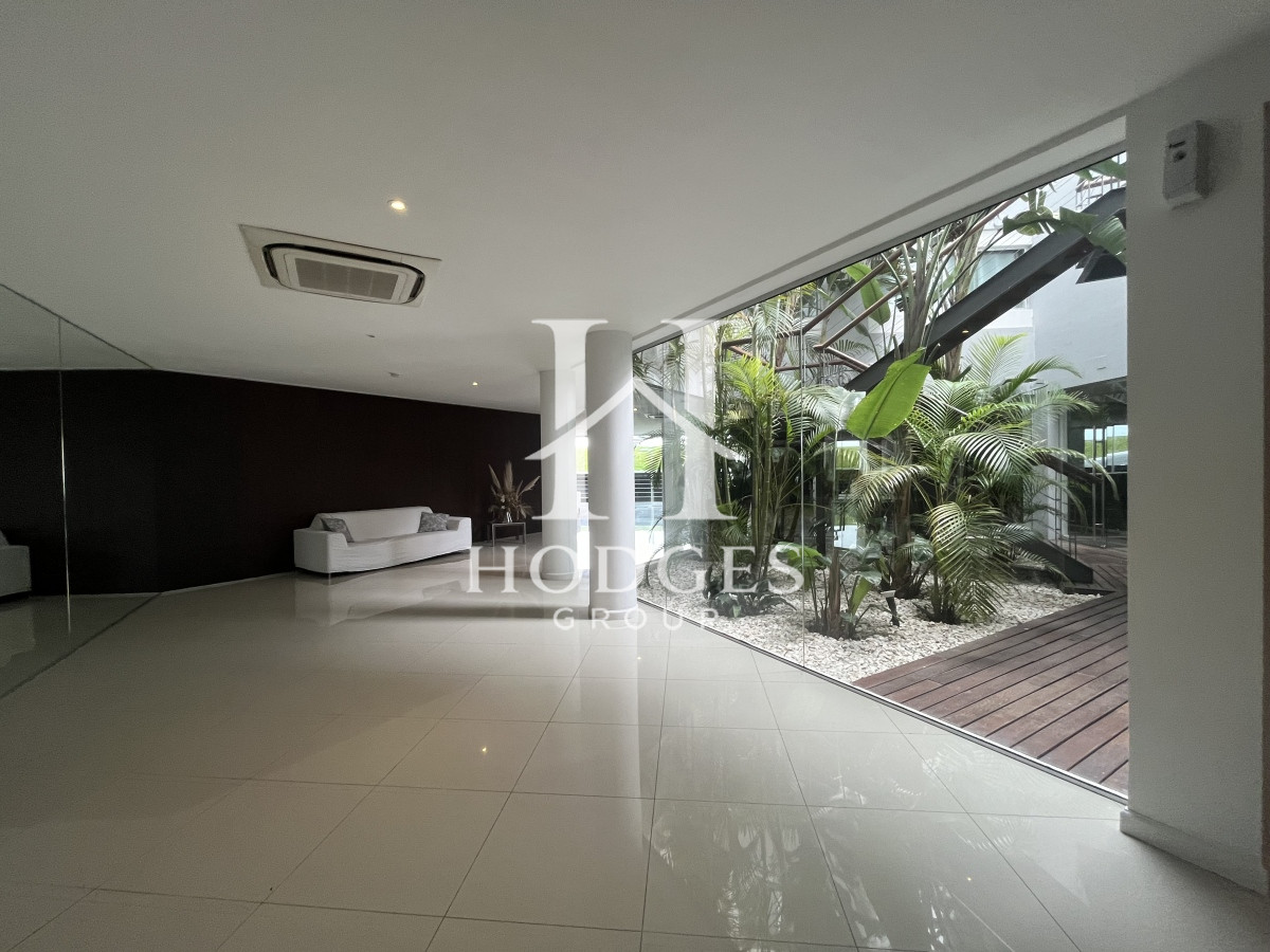 Apartamento ID.48 - Oportunidad Apartamento en Venta Primera linea de la Mansa 2 dormitorios Isabel Pinares Punta del Este con Parrillero y Garaje