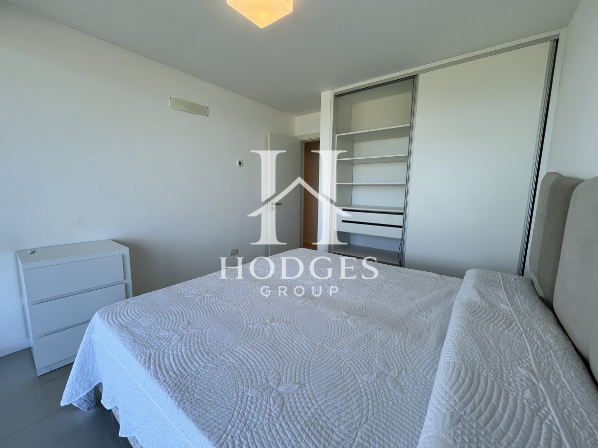 Apartamento ID.49 - Venta Apartamento Primera Linea Mansa frente al mar con Parrillero propio. Punta del Este Uruguay