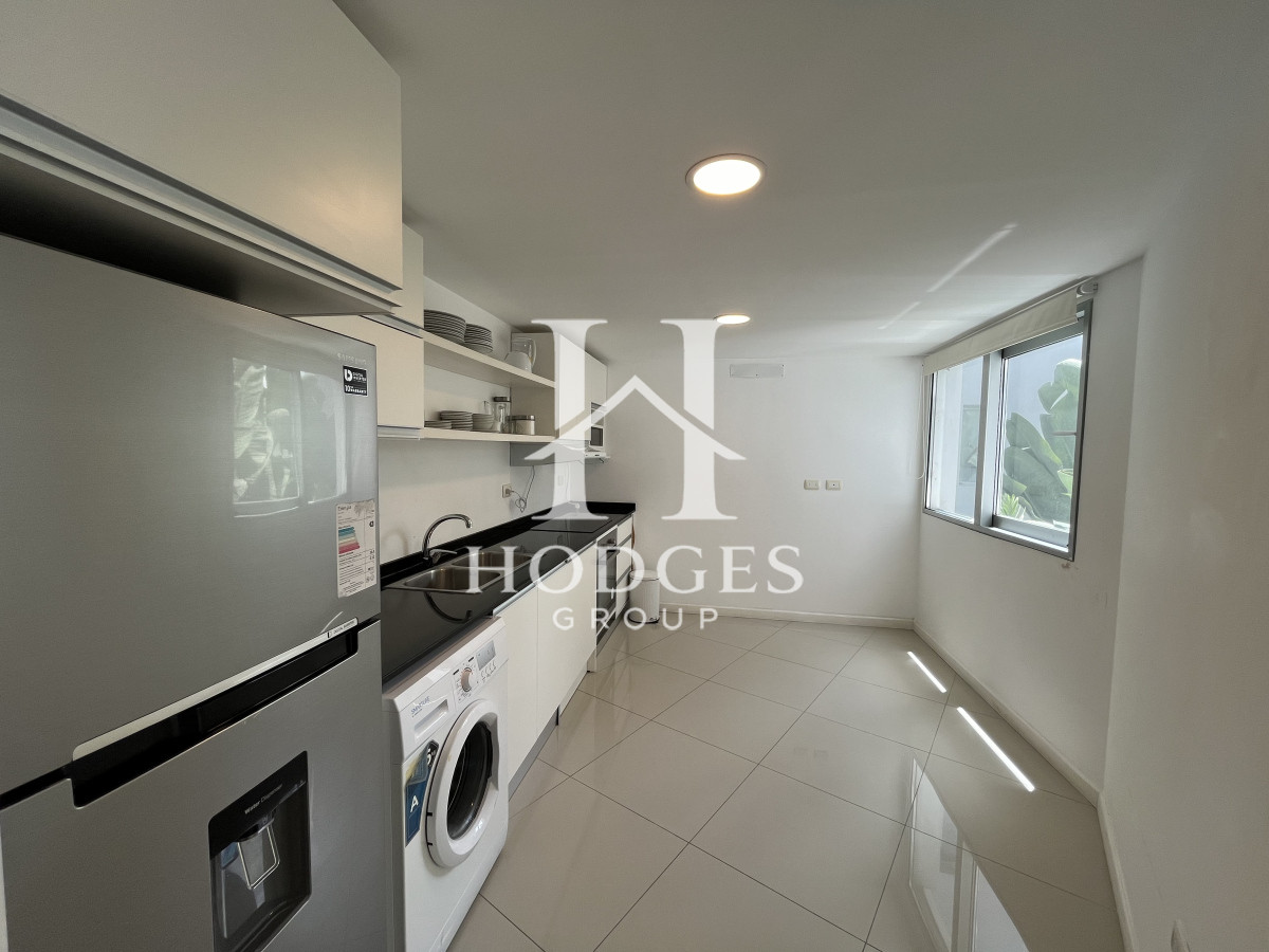 Apartamento ID.49 - Venta Apartamento Primera Linea Mansa frente al mar con Parrillero propio. Punta del Este Uruguay