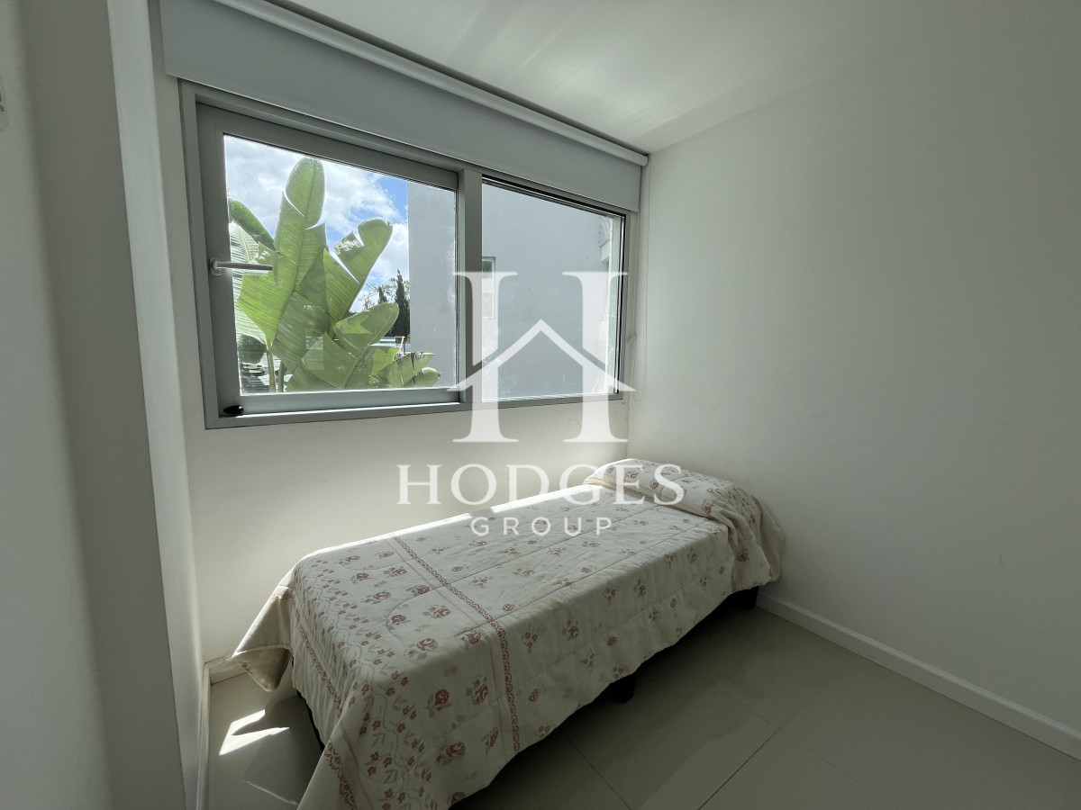 Apartamento ID.49 - Venta Apartamento Primera Linea Mansa frente al mar con Parrillero propio. Punta del Este Uruguay