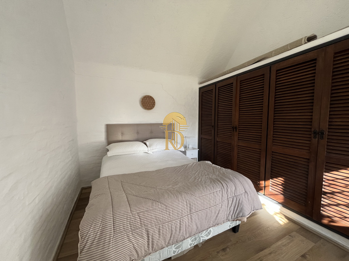 Venta Casa Punta del Este 4 dormitorios en Barrio Marly Punta del Este con piscina -id-906-17