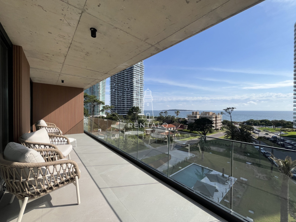 Apartamento ID.970 - En venta apartamento 3 dormitorios con Vista al Mar Playa Mansa Punta del Este 