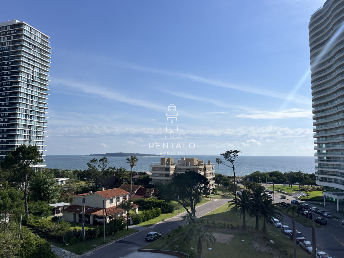 Apartamento ID.970 - En venta apartamento 3 dormitorios con Vista al Mar Playa Mansa Punta del Este 