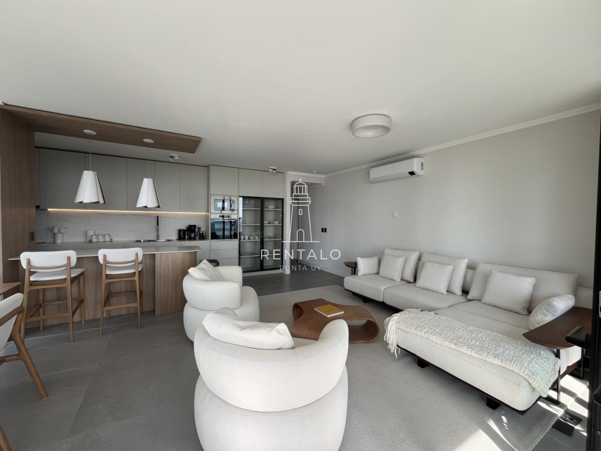 Apartamento ID.970 - En venta apartamento 3 dormitorios con Vista al Mar Playa Mansa Punta del Este 