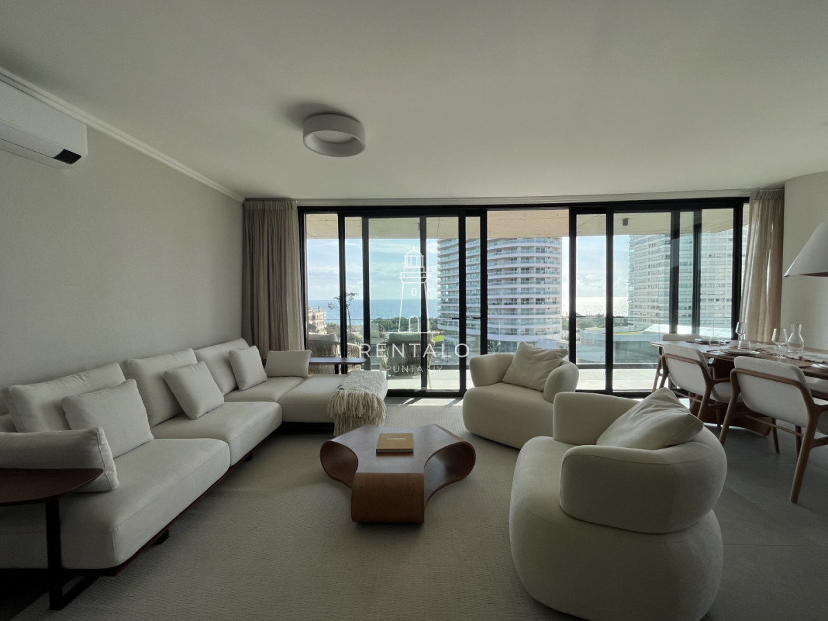 Apartamento ID.970 - En venta apartamento 3 dormitorios con Vista al Mar Playa Mansa Punta del Este 