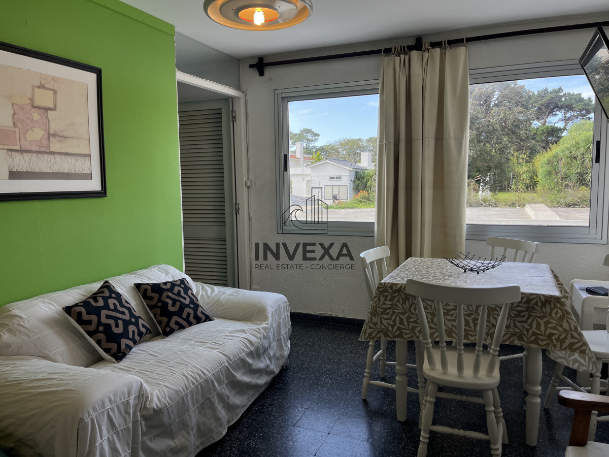 Apartamento ID.1652 - ALQUILER ANUAL 1 Dormitorio y medio Mansa Punta del Este