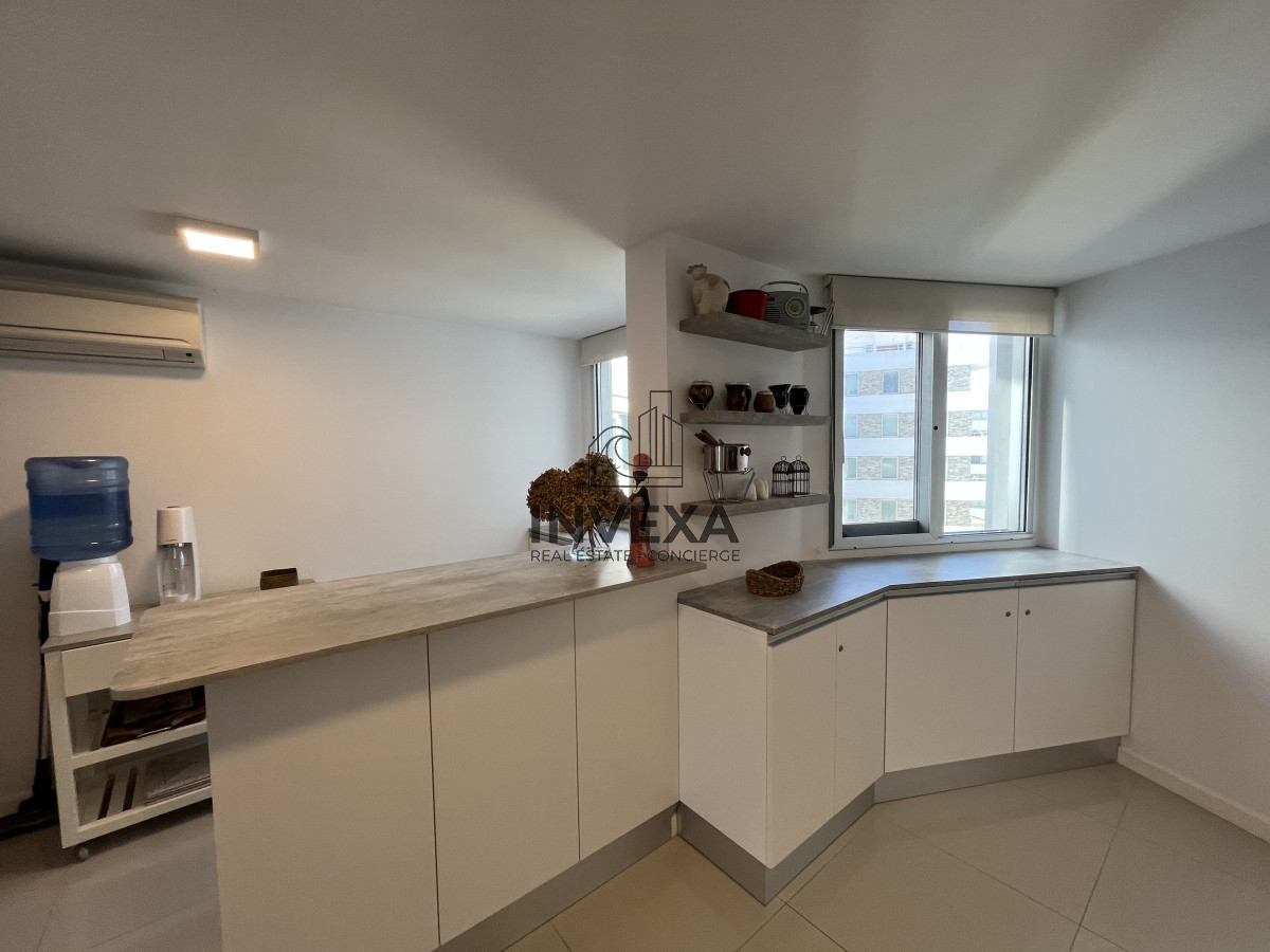 Apartamento ID.8804 - Hermoso Apartamento en Venta frente al mar Primera Linea de Mansa!