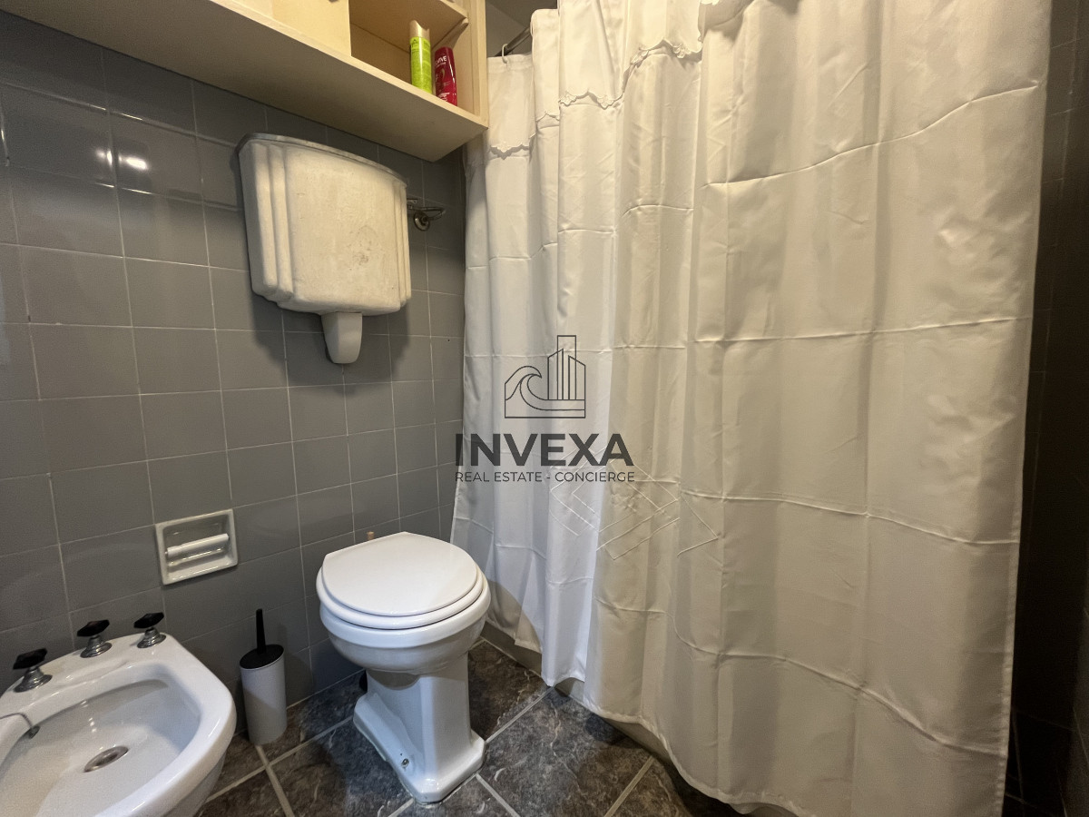 Apartamento ID.1652 - ALQUILER ANUAL 1 Dormitorio y medio Mansa Punta del Este