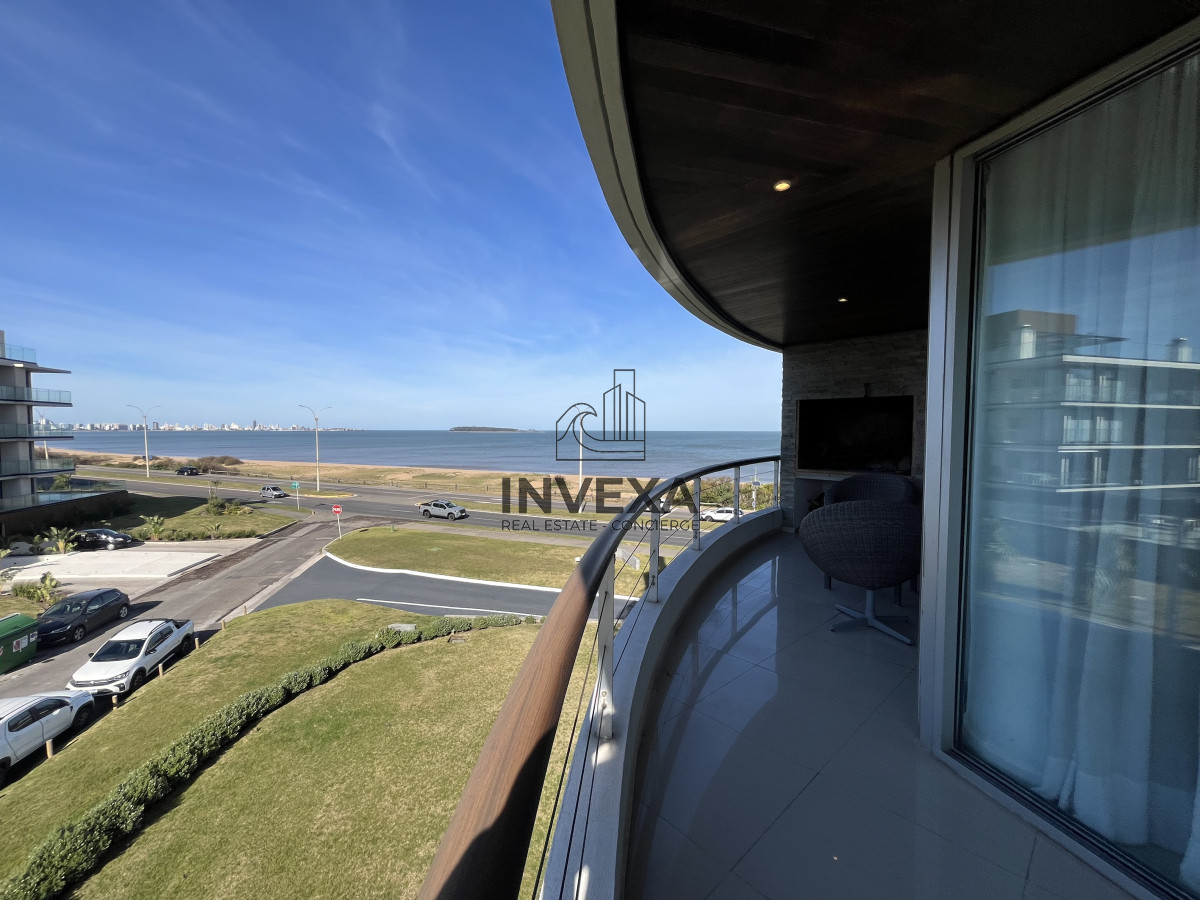 Apartamento ID.8804 - Hermoso Apartamento en Venta frente al mar Primera Linea de Mansa!
