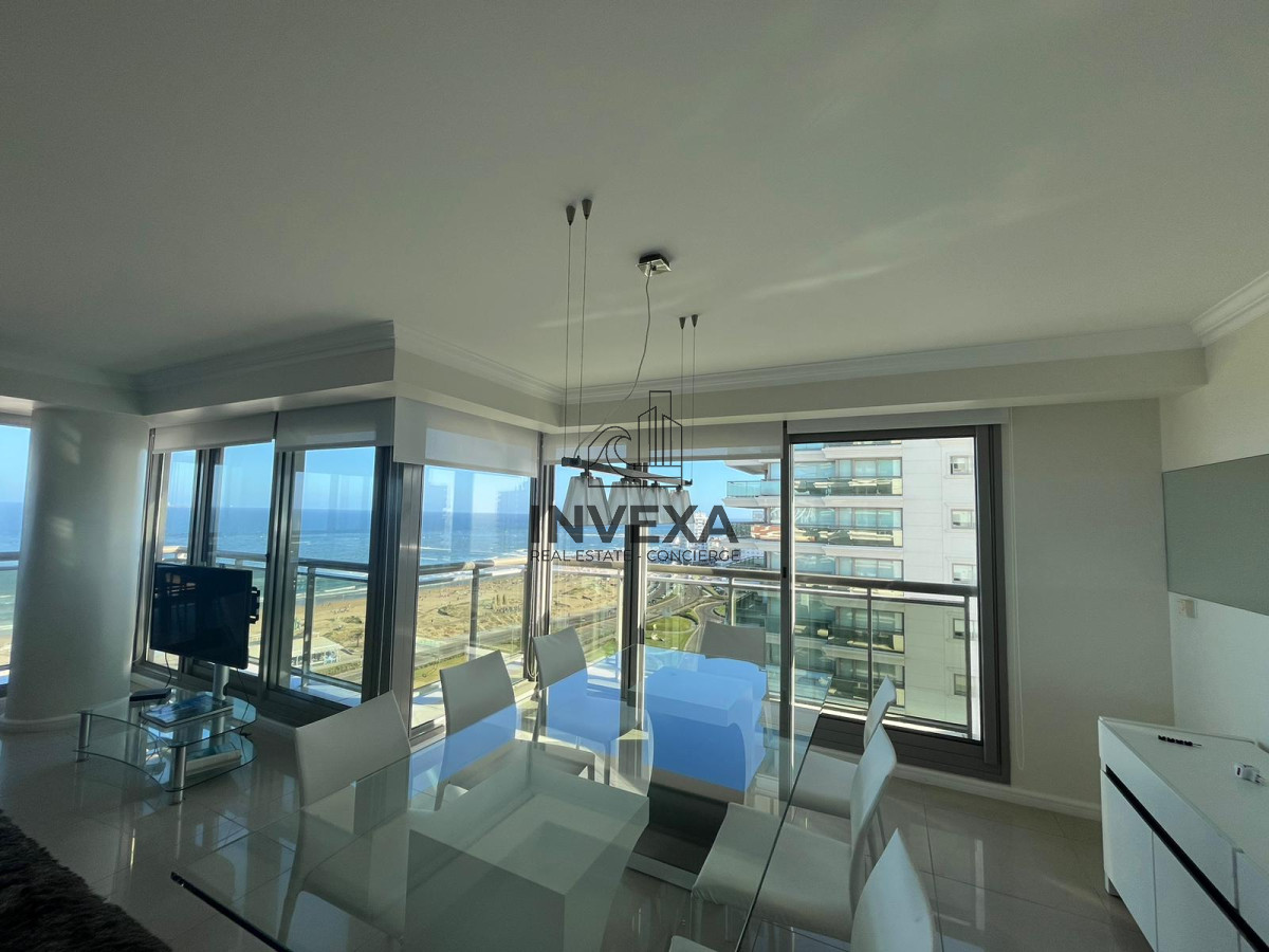 Apartamento ID.793 - Apartamento en venta Primera linea 4 dorm. 4 baños