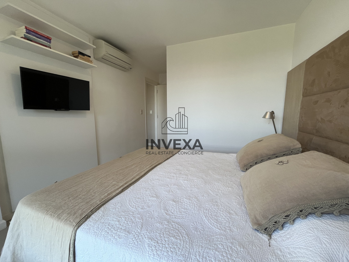 Apartamento ID.8804 - Hermoso Apartamento en Venta frente al mar Primera Linea de Mansa!